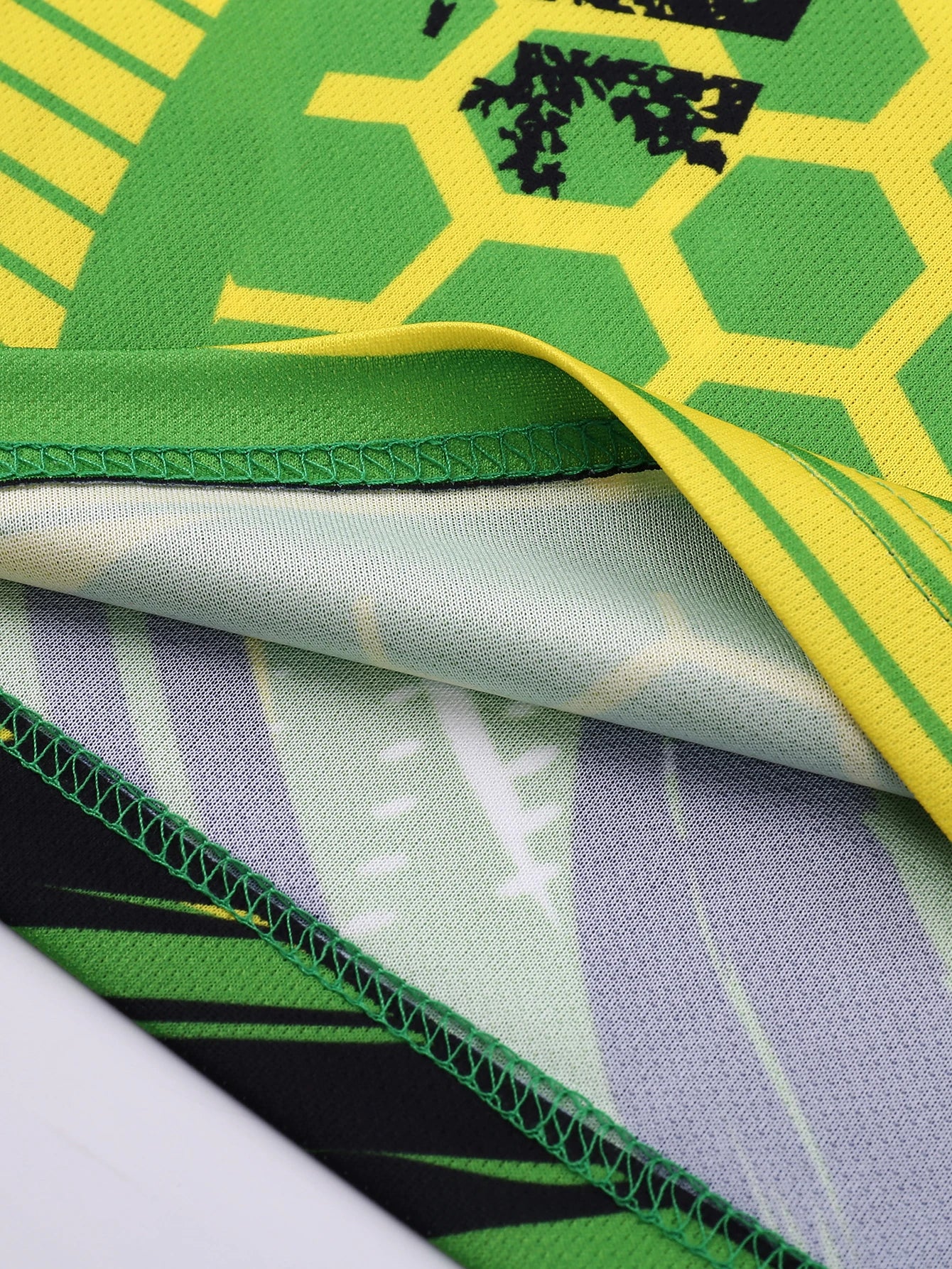 Hot selling Jamaica new design soccer uniform custom quick-drying crewneck fitness football jersey shirt